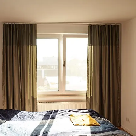 Sonny, Cozy Apt 1001 Nights Congress, Messe, Fair With Balcony * Düsseldorf