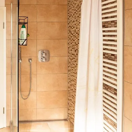아파트 Sonny, Cozy Apt 1001 Nights Congress, Messe, Fair With Balcony *